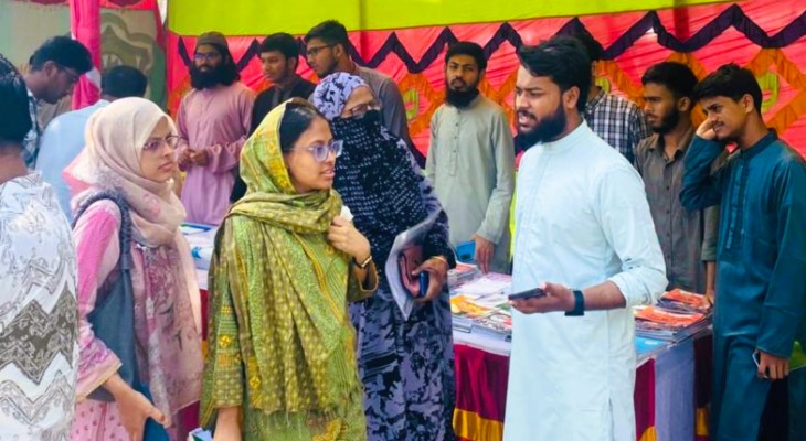 নোবিপ্রবিতে ভর্তিচ্ছুদের নিরবচ্ছিন্ন সেবায় ছাত্রশিবির